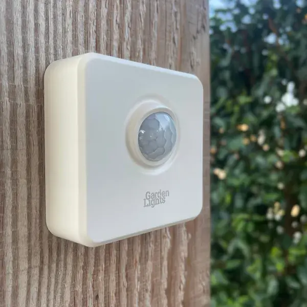detecteur.mouvement.wifi.garden.lights..webp