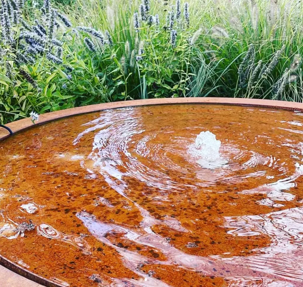 Table.eau.corten.rond..webp