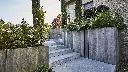 Pierre-Bleue-Belge-marche-massive-meule.webp